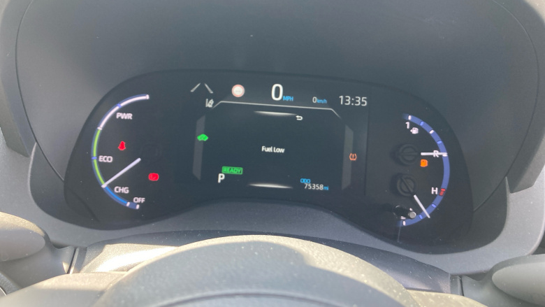 Toyota Yaris Cross 1.5 Hybrid Design 5dr CVT Hybrid Estate
